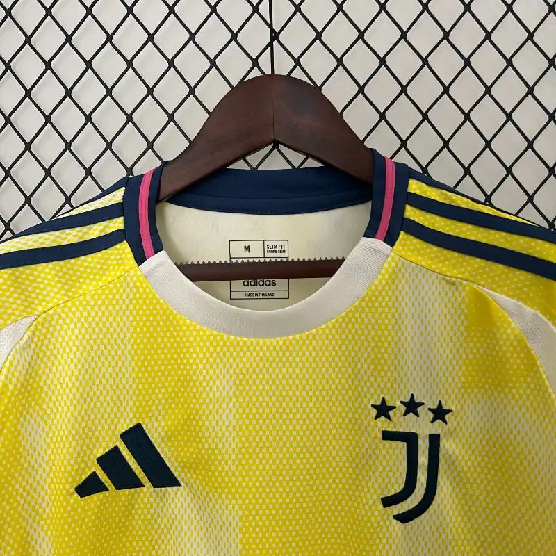 Camiseta Clásica Juventus de Turín Visitante 2024-25