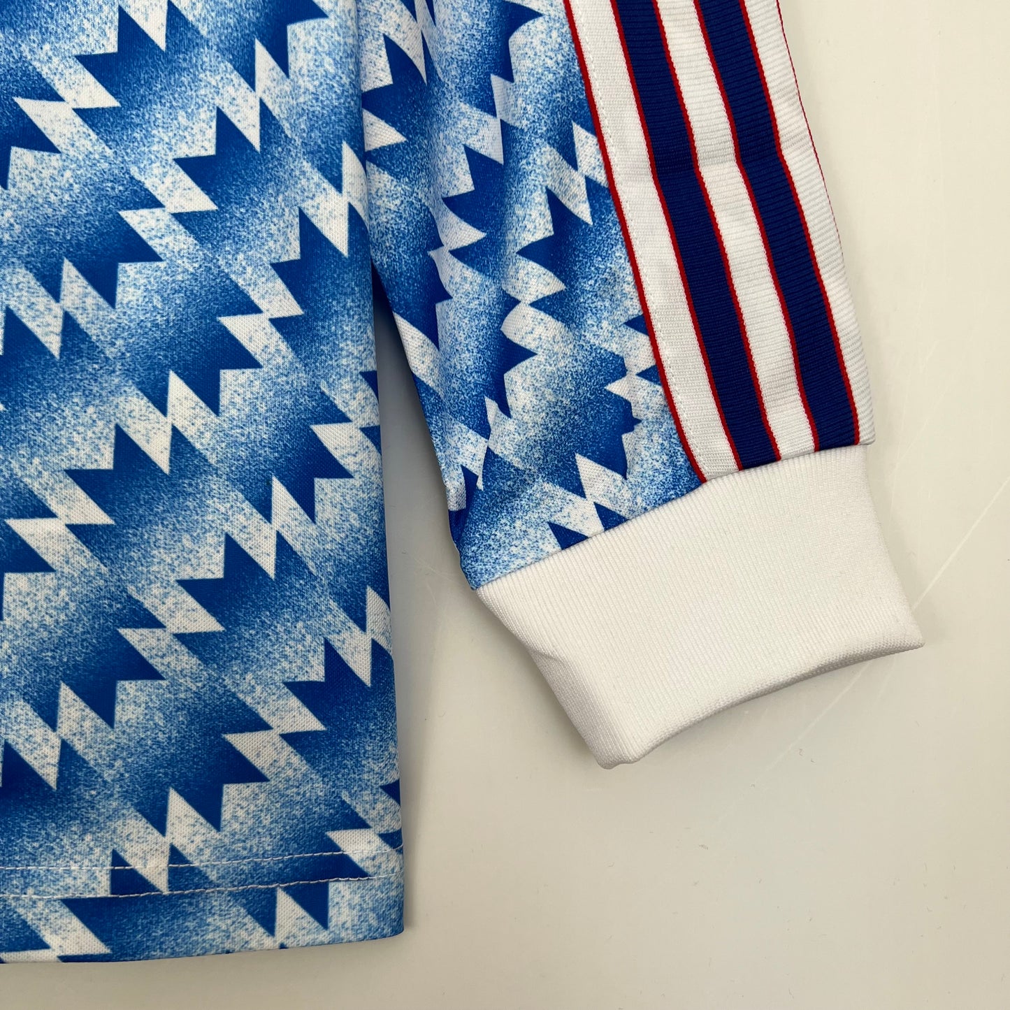 Manchester United FC Classic Away Long Sleeve Shirt 1990-92