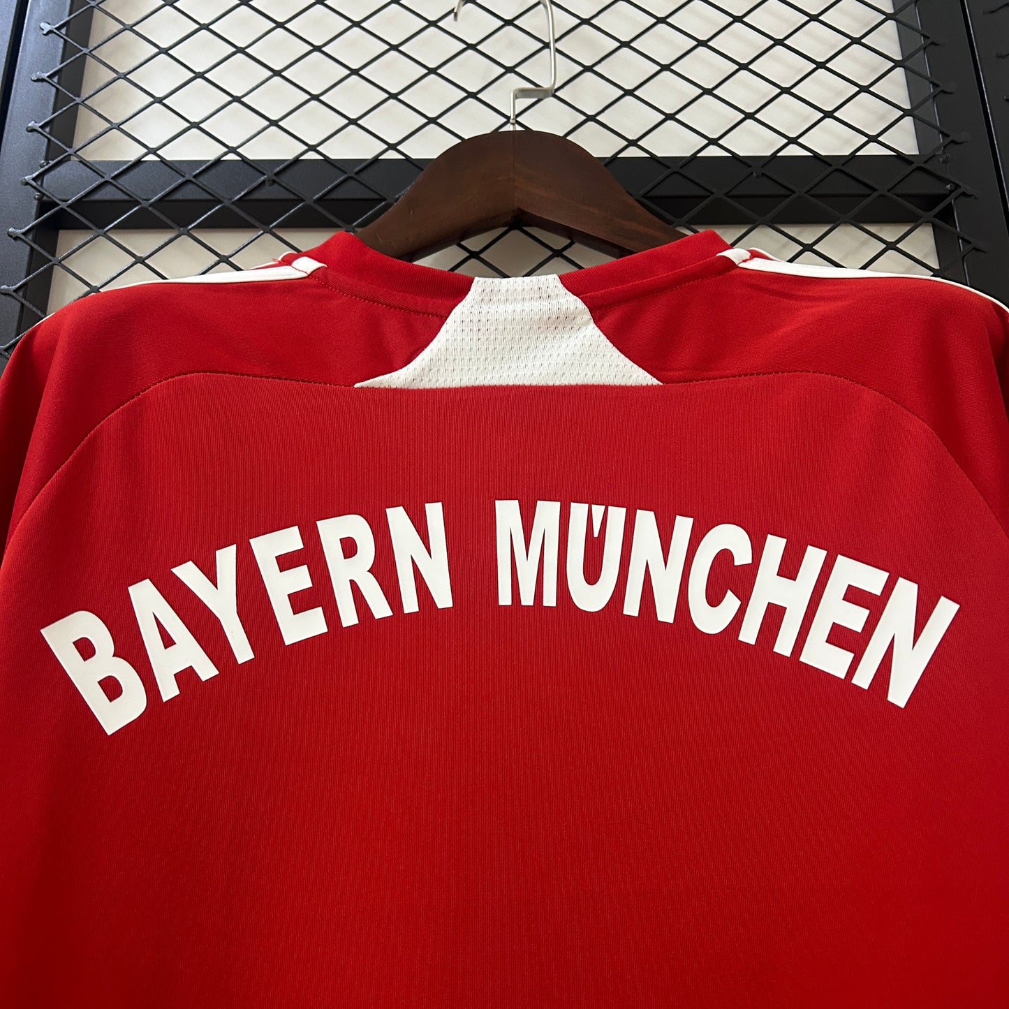 FC Bayern Munich 2005-06 Classic Shirt