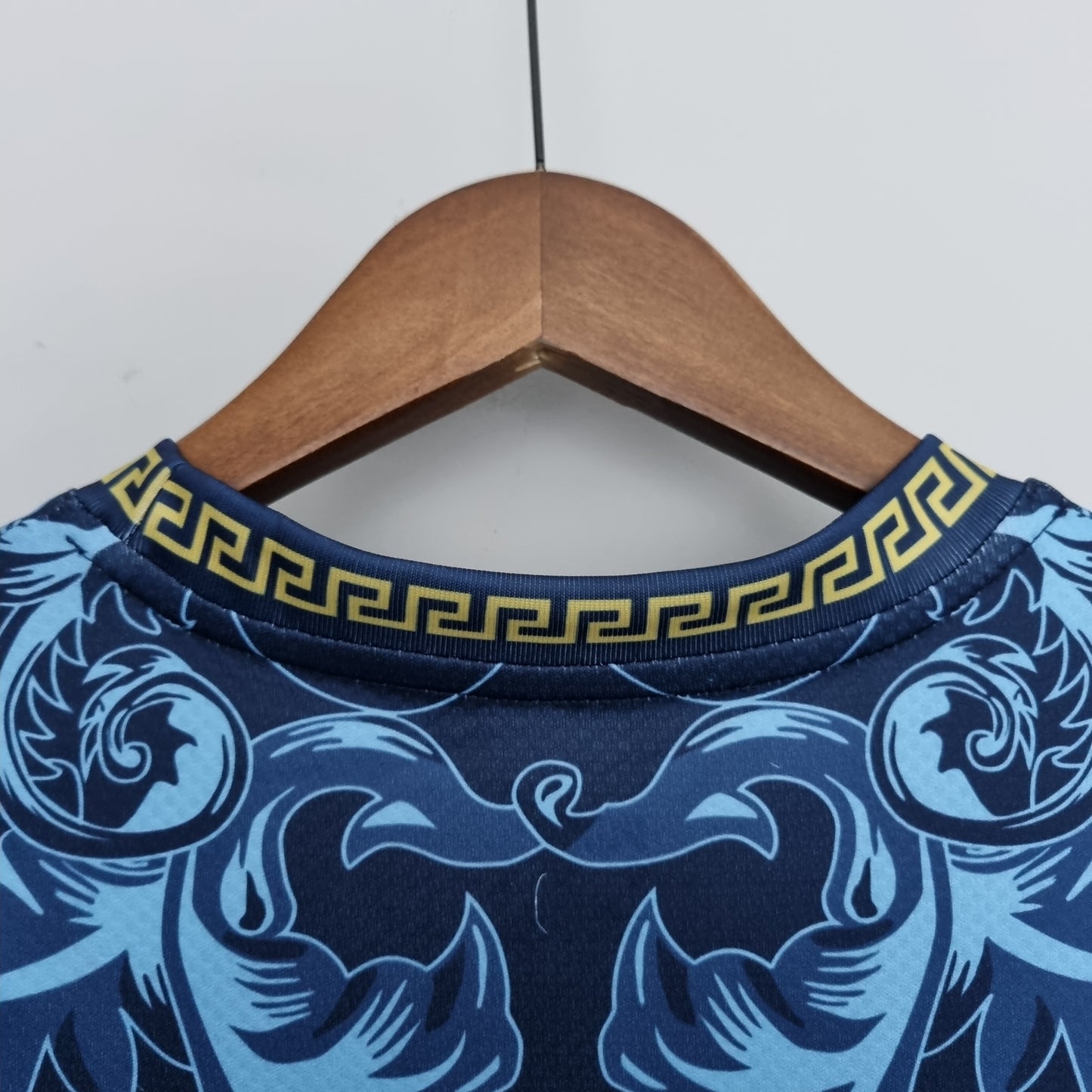 Camiseta Clásica Italia Versace Azul 2023