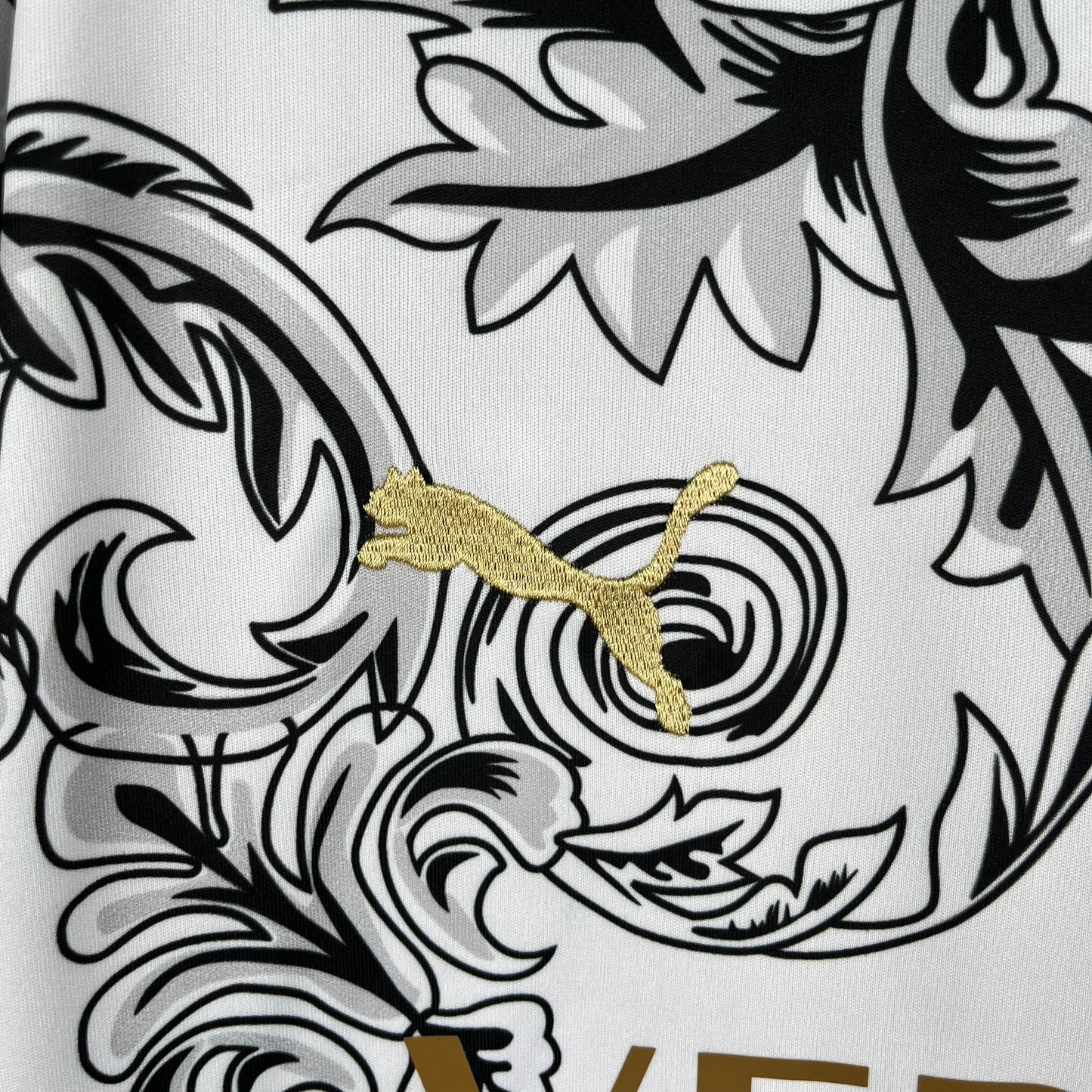 Camiseta Clásica Italia Versace Blanco 2023