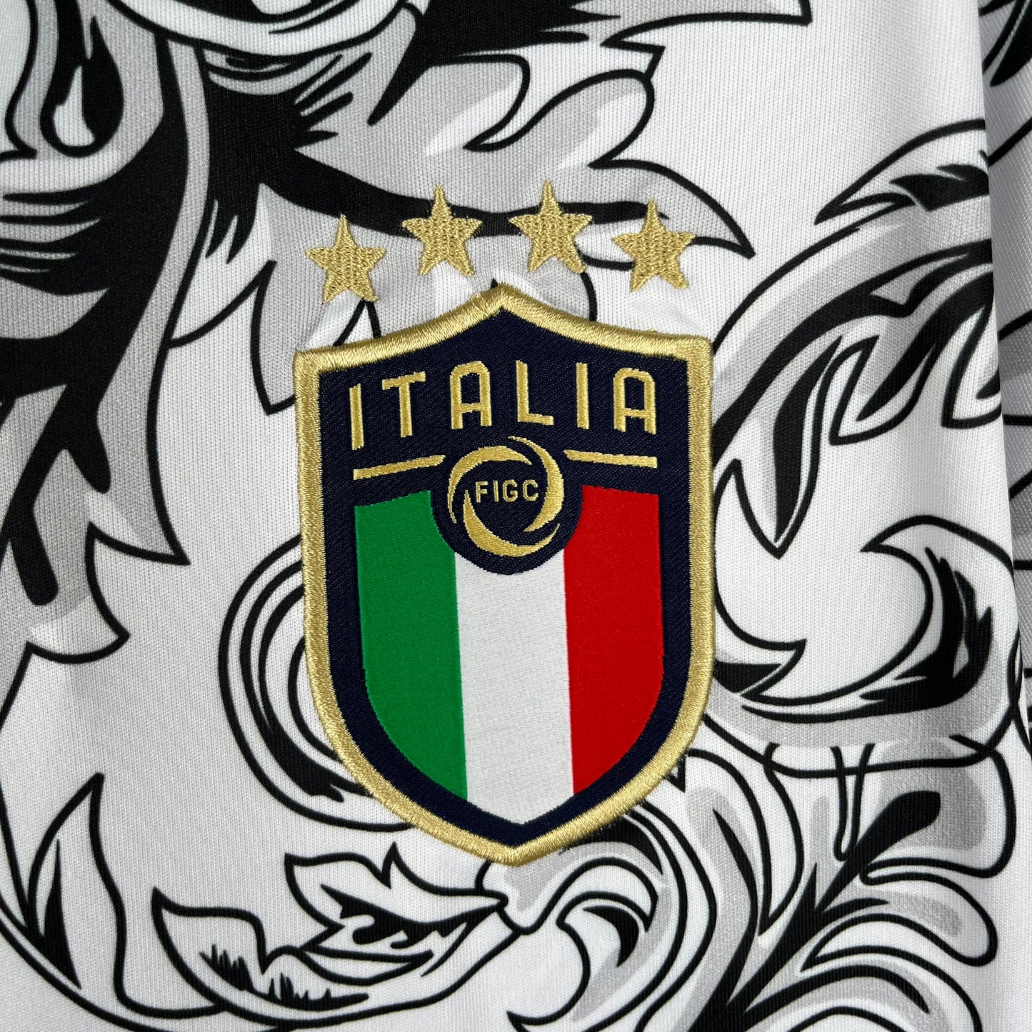 Camiseta Clásica Italia Versace Blanco 2023