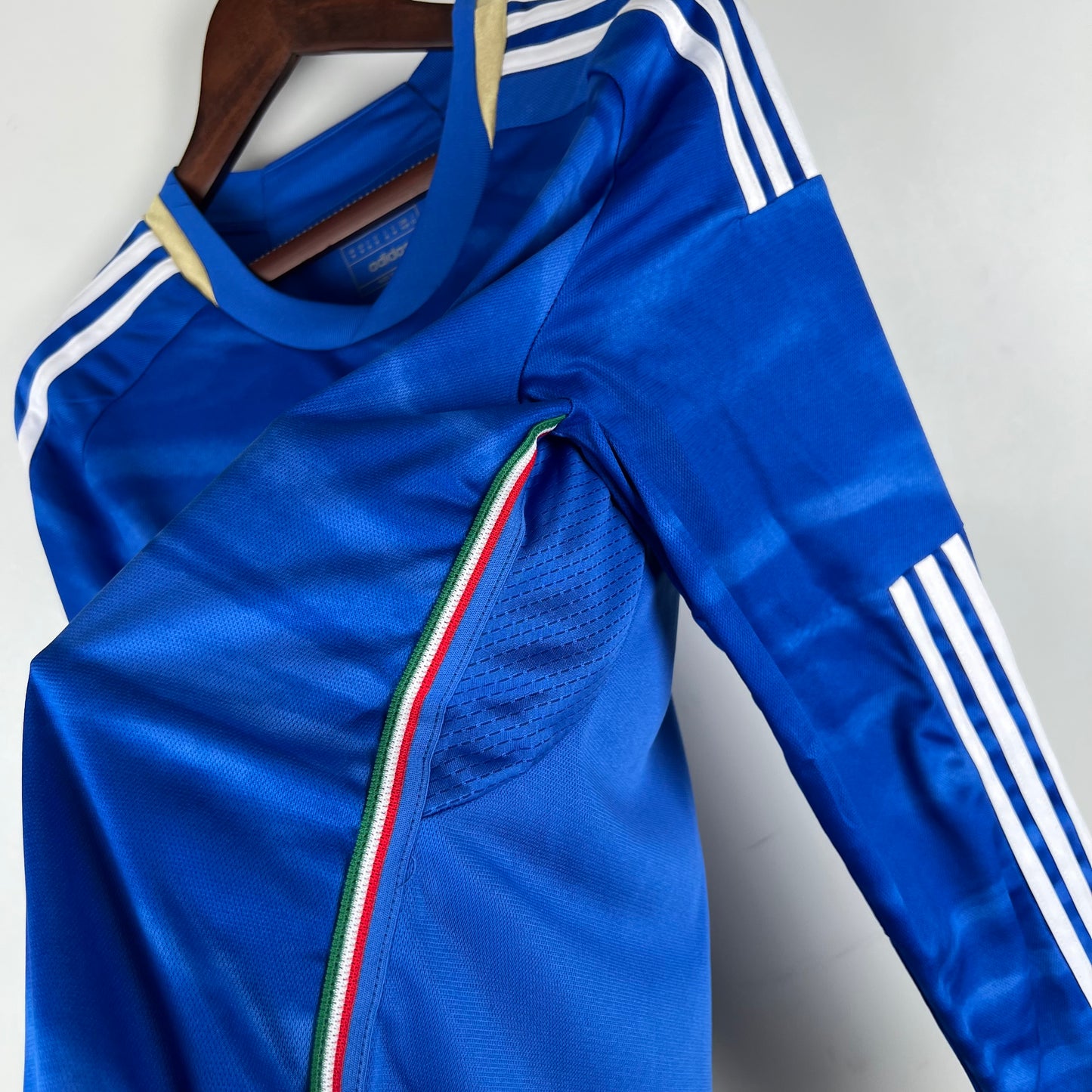 Camiseta Clásica Italia Manga Larga 2023