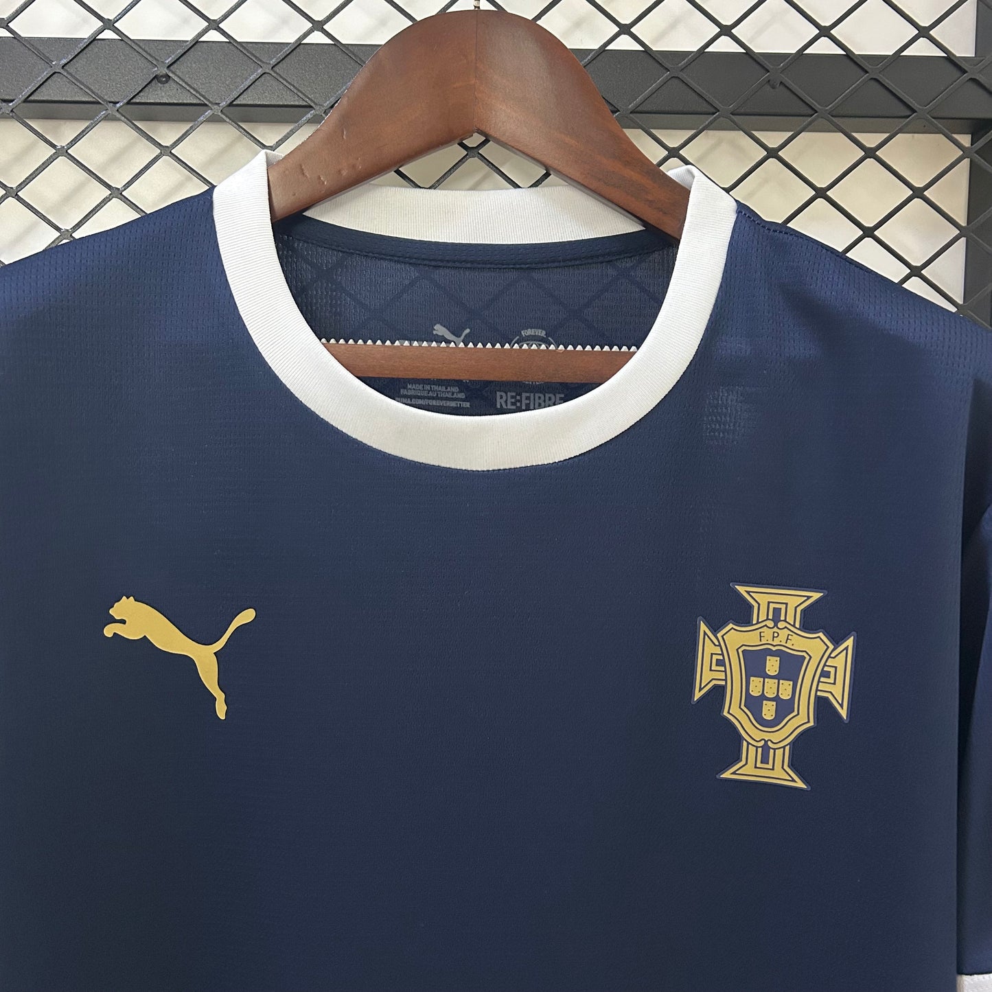 Camiseta Clásica Portugal Entrenamiento Azul Marino 2025
