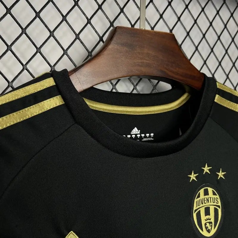 Camiseta Clásica Juventus de Turín Visitante (3ª) 2015-16