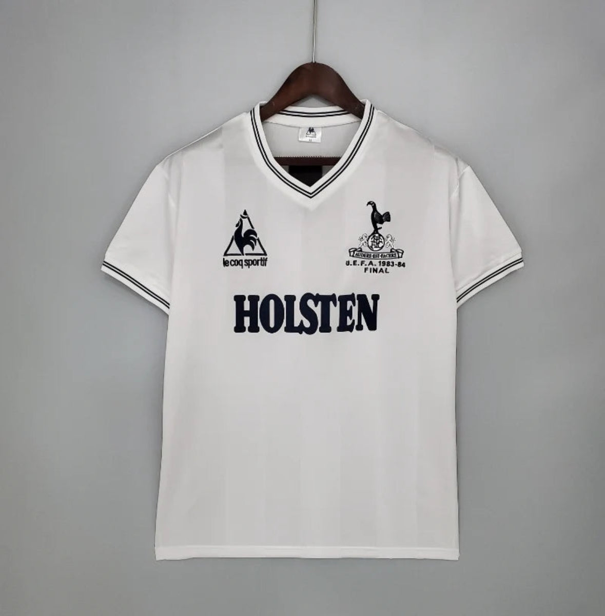 Maillot rétro Tottenham Hotspur Centenary 1882-1982 Maillot rétro Tottenham Hotspur Centenary 1882-1982