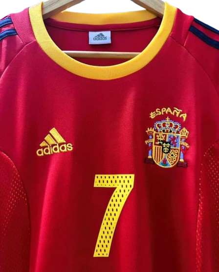 Spain 2002-04 Raúl González Classic Jersey