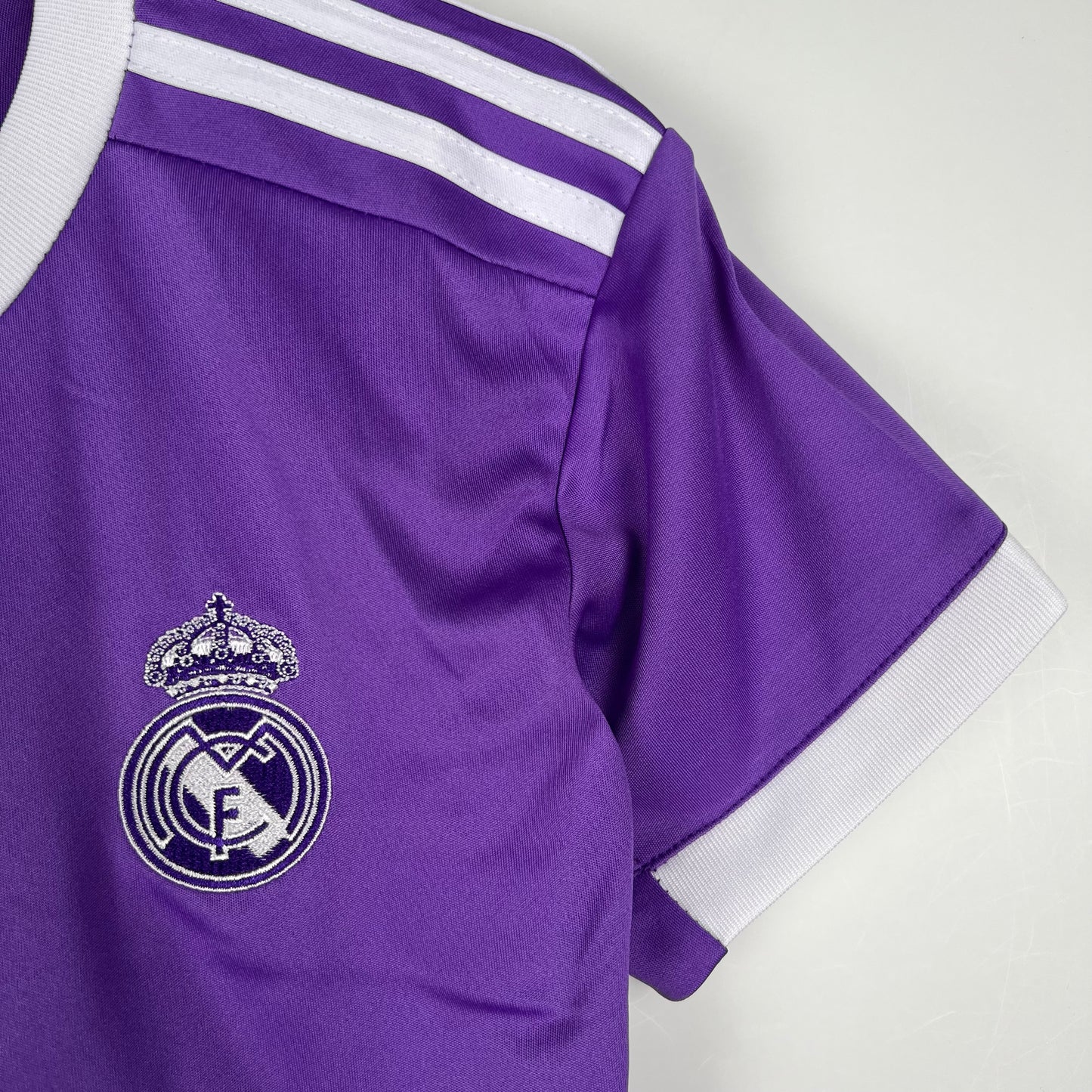 Equipación Clásica Real Madrid Visitante 2016-17