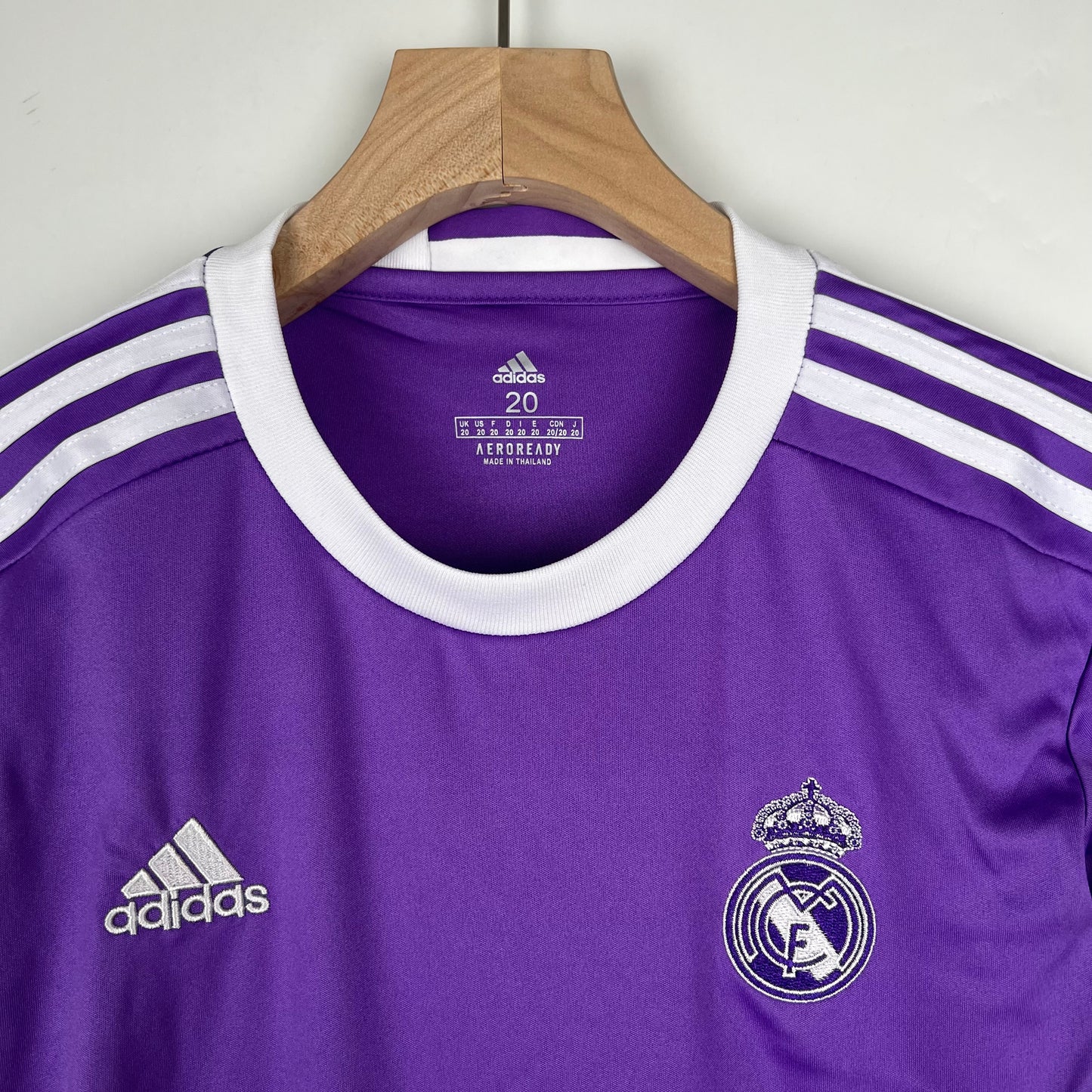 Equipación Clásica Real Madrid Visitante 2016-17