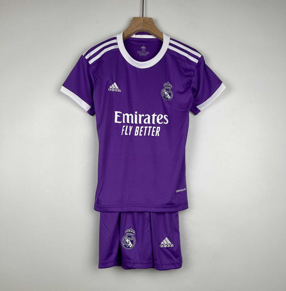 Equipación Clásica Real Madrid Visitante 2016-17