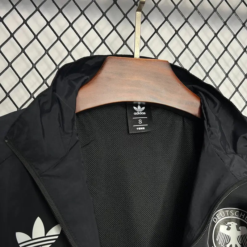Chubasquero Selección Alemania Negra 2024