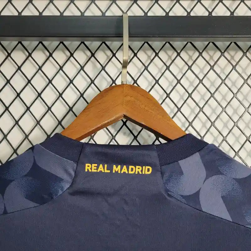 Camiseta Clásica Real Madrid Visitante Manga Larga 2023-24
