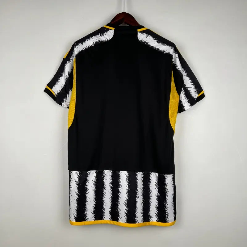 Camiseta Clásica Juventus de Turín 2023-24