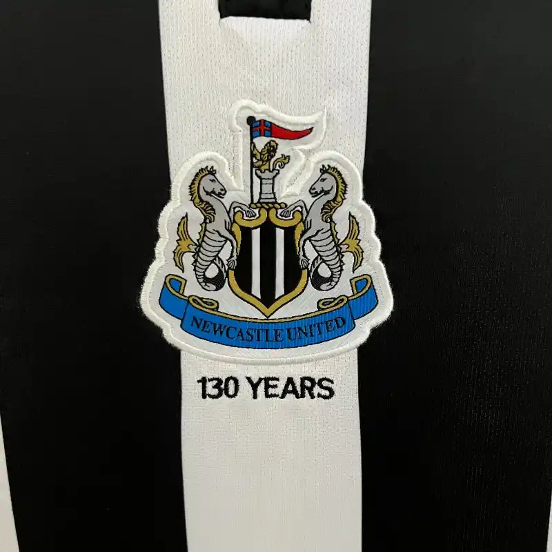 Camiseta Clásica Newcastle United FC 130 Aniversario 2022-23