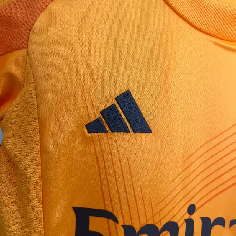 Equipación Real Madrid Visitante 2024-25