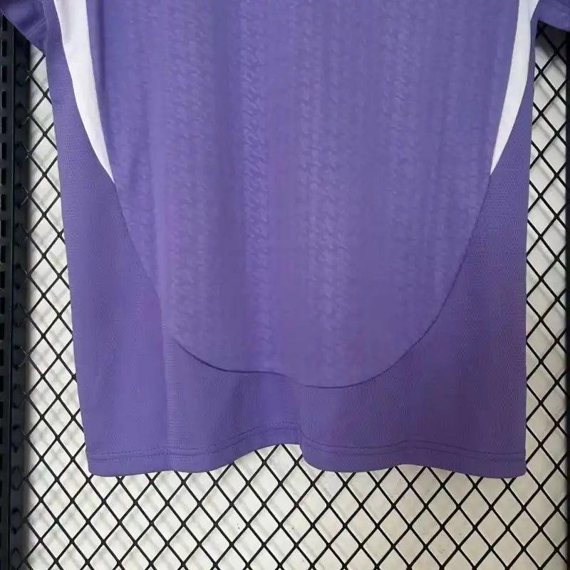 Camiseta Clásica Real Madrid Visitante 2024-25