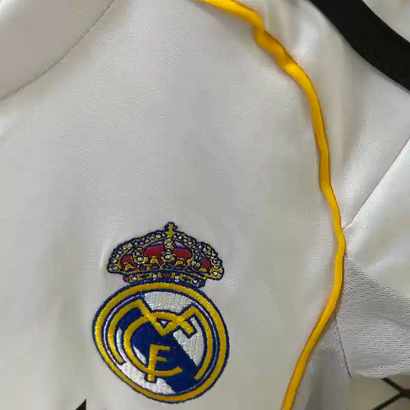 Equipación Real Madrid 2025-26