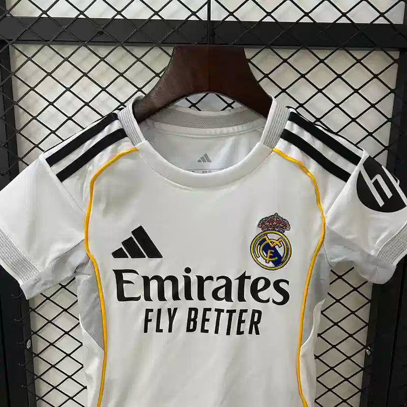 Equipación Real Madrid 2025-26