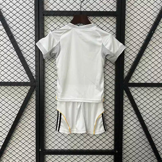 Equipación Real Madrid 2025-26
