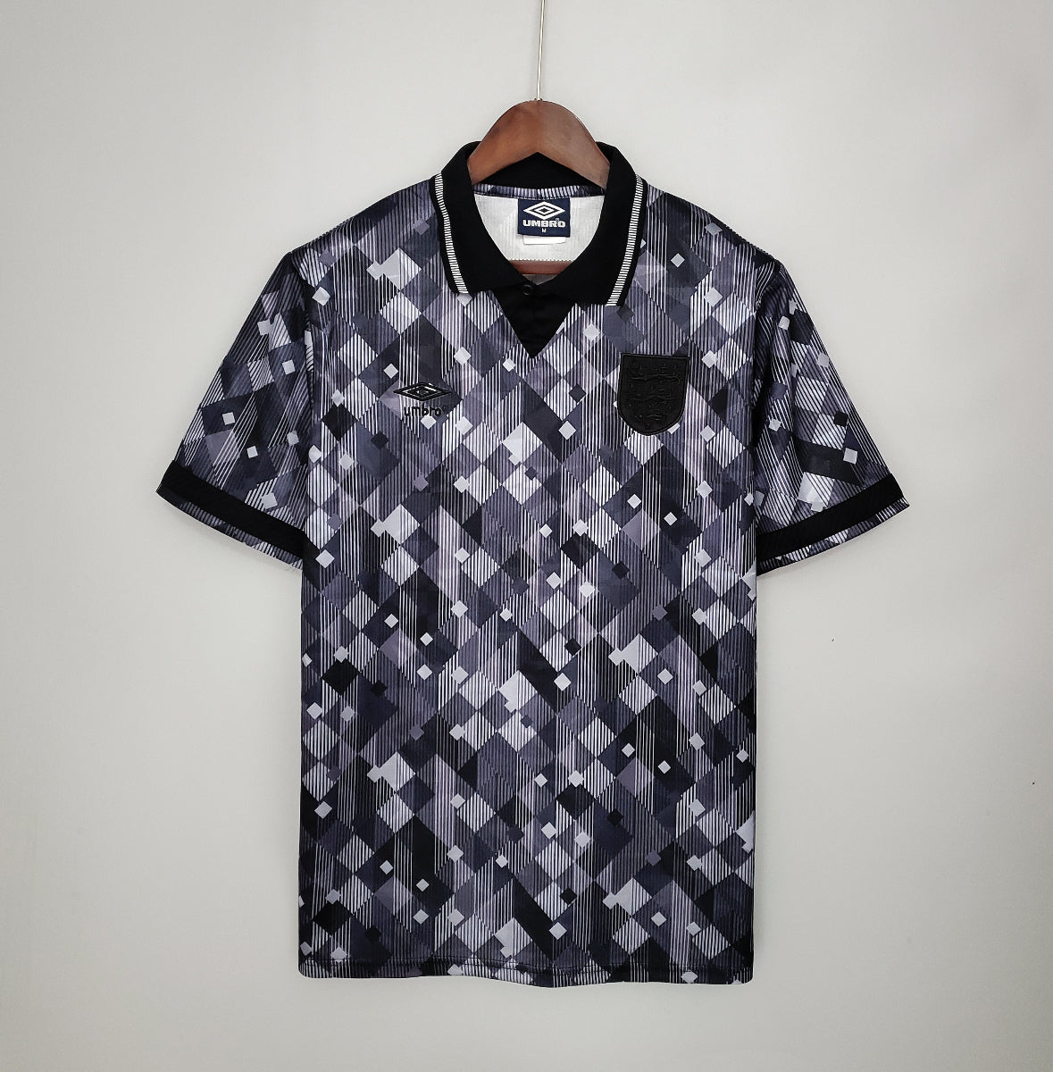 Camiseta Clásica Inglaterra Visitante Negra 1990