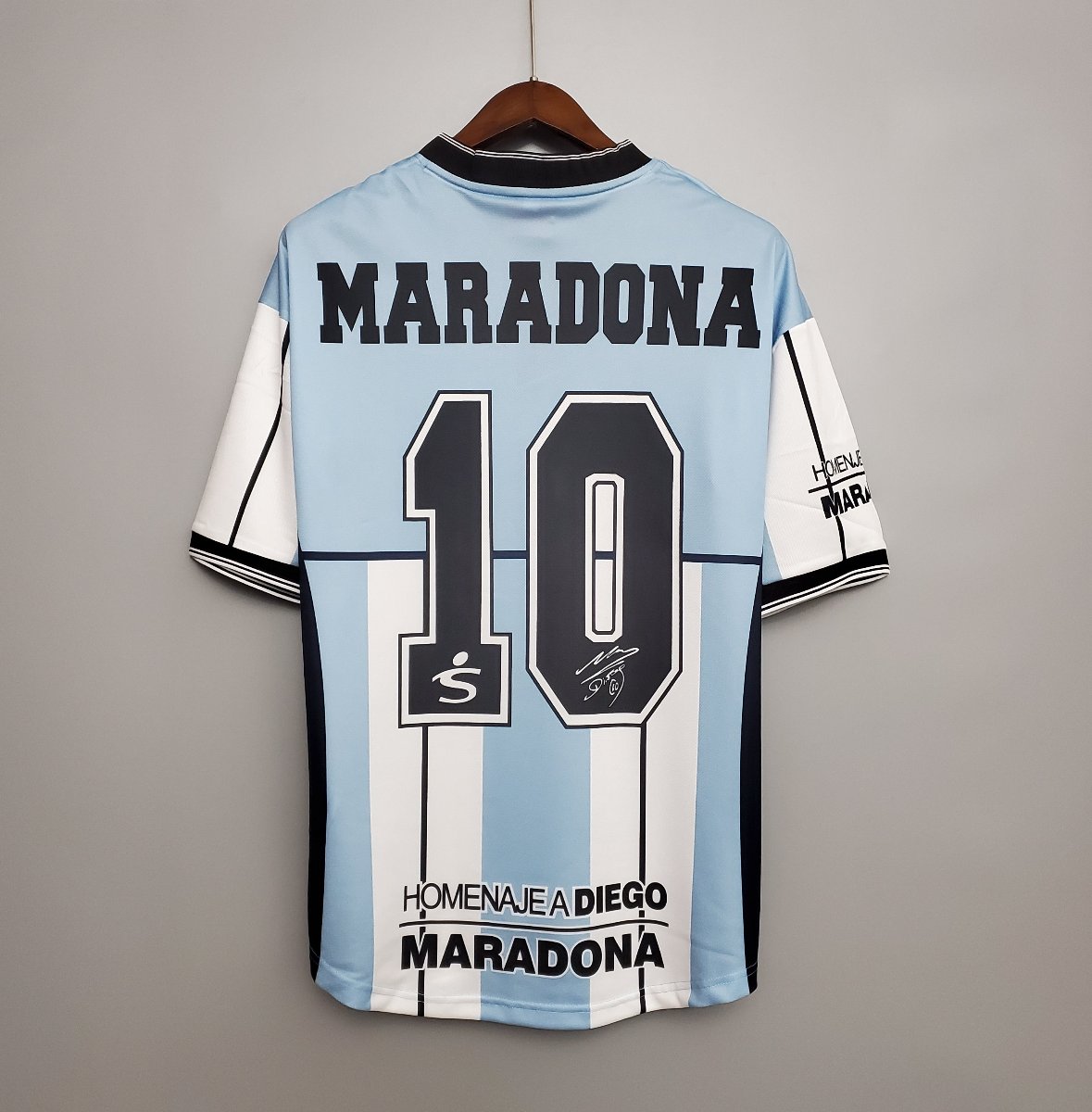 Camiseta Clásica Argentina Maradona Conmemoración 2001
