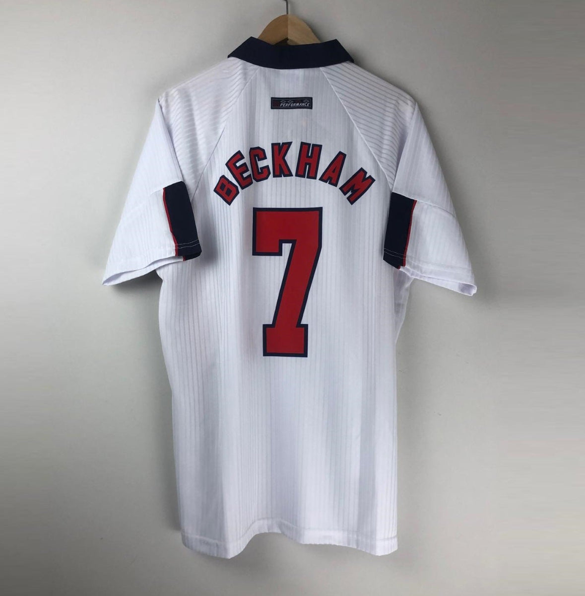 Camiseta Clásica Beckham Inglaterra 1998