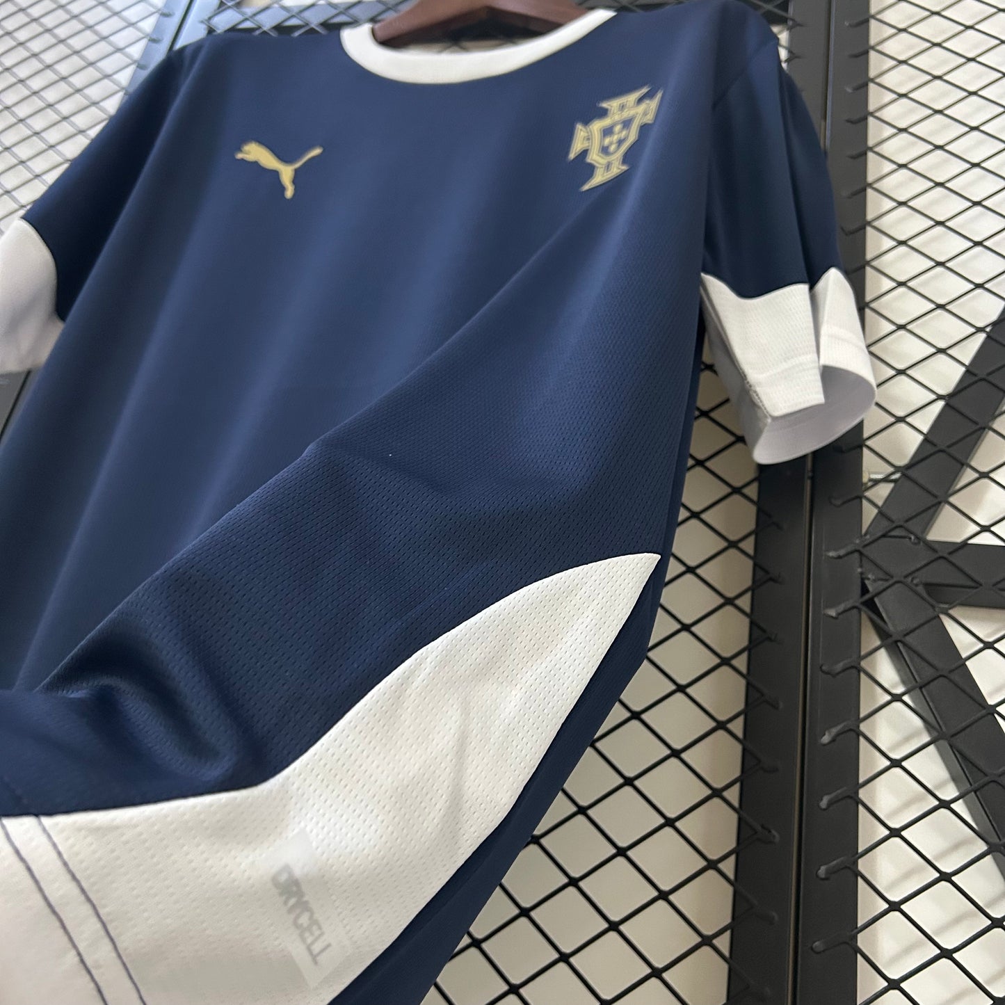 Camiseta Clásica Portugal Entrenamiento Azul Marino 2025
