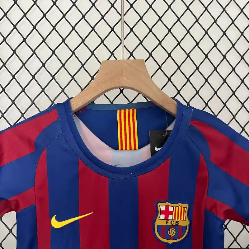 Equipación Infantil Clásica FC Barcelona 2005-06