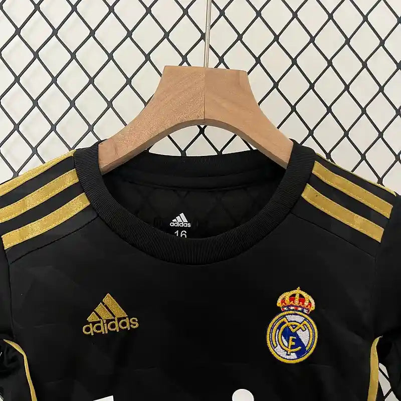 Equipación Clásica Real Madrid Visitante 2011-12