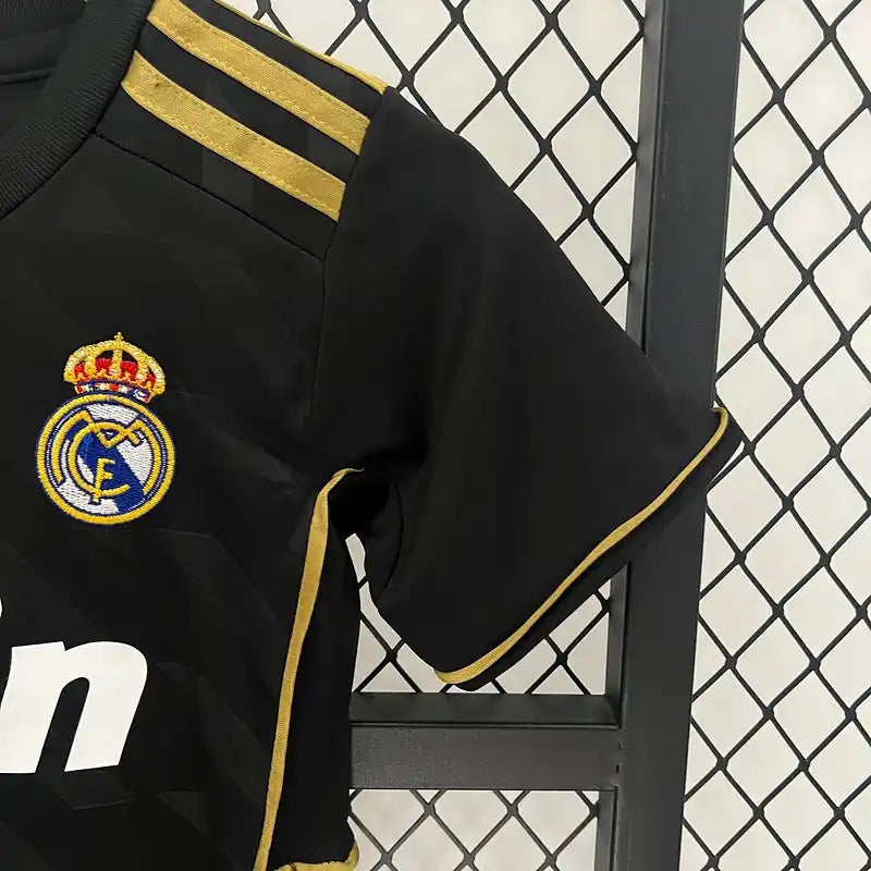 Equipación Clásica Real Madrid Visitante 2011-12