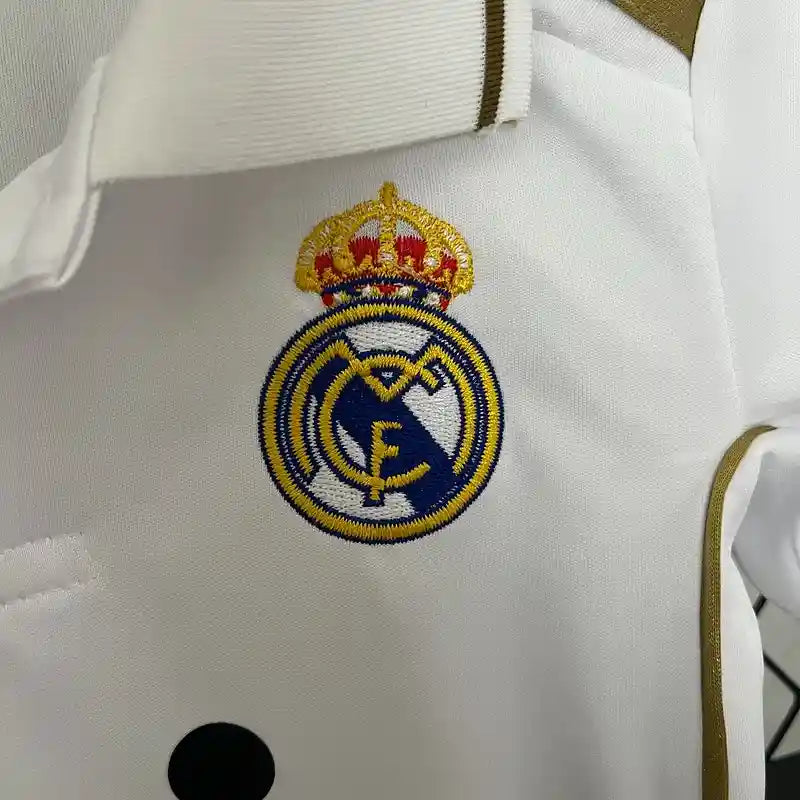 Equipación Clásica Real Madrid 2011-12