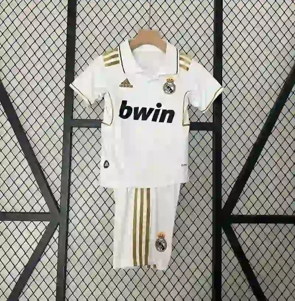 Equipación Clásica Real Madrid 2011-12