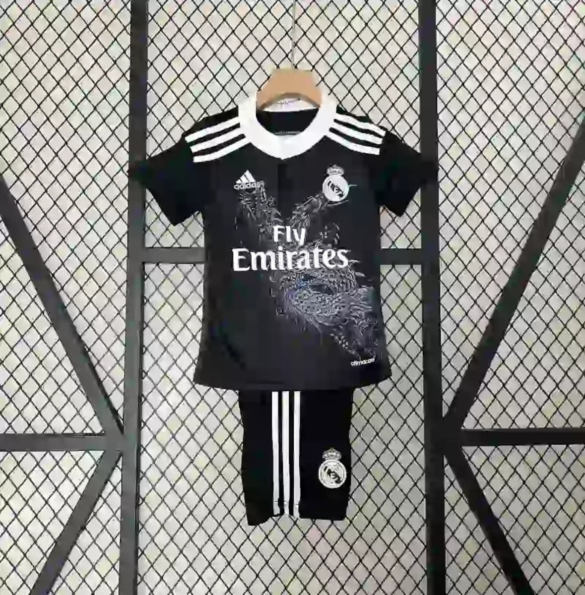 Equipación Clásica Real Madrid Visitante (3ª) 2014-15