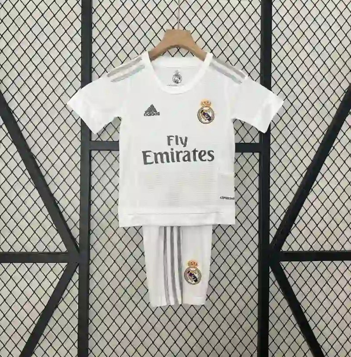 Equipación Clásica Real Madrid 2015-16