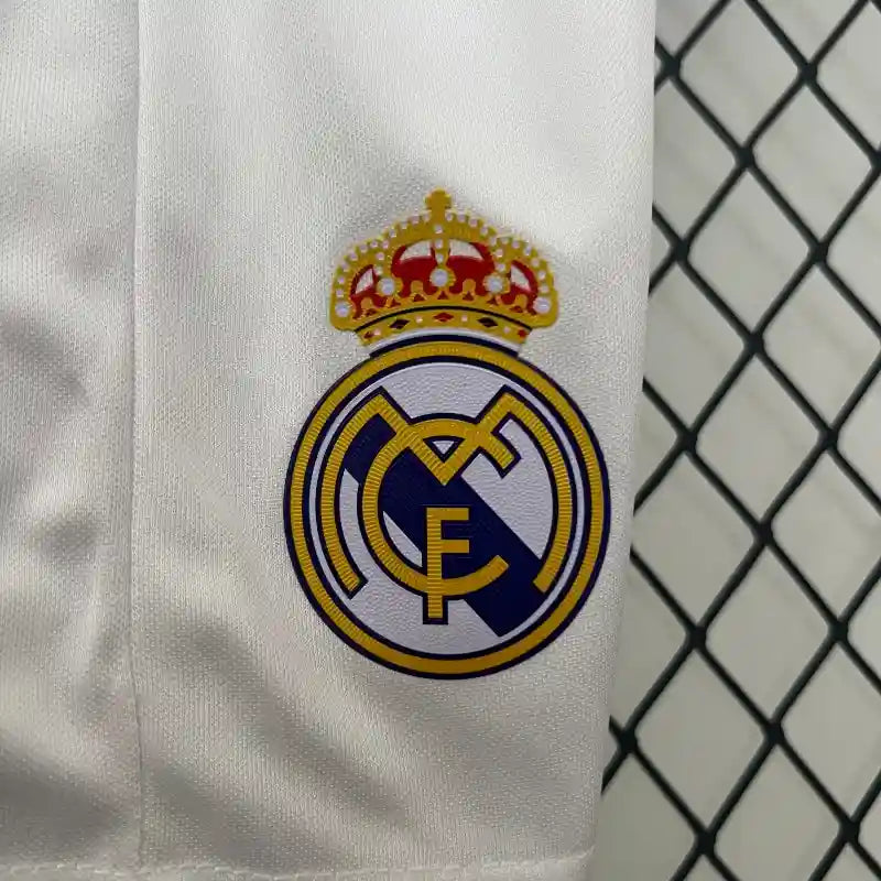 Equipación Clásica Real Madrid 2016-17