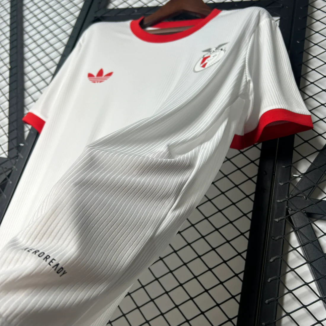 Camiseta Clásica Benfica Edición Especial 2025-26