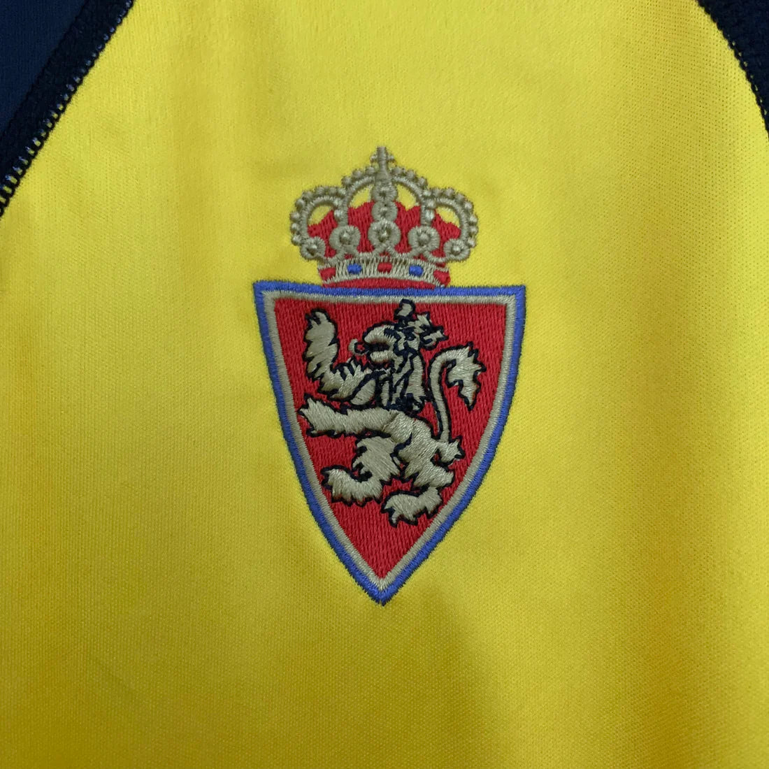 Retro Real Zaragoza Away Jersey 2001-02